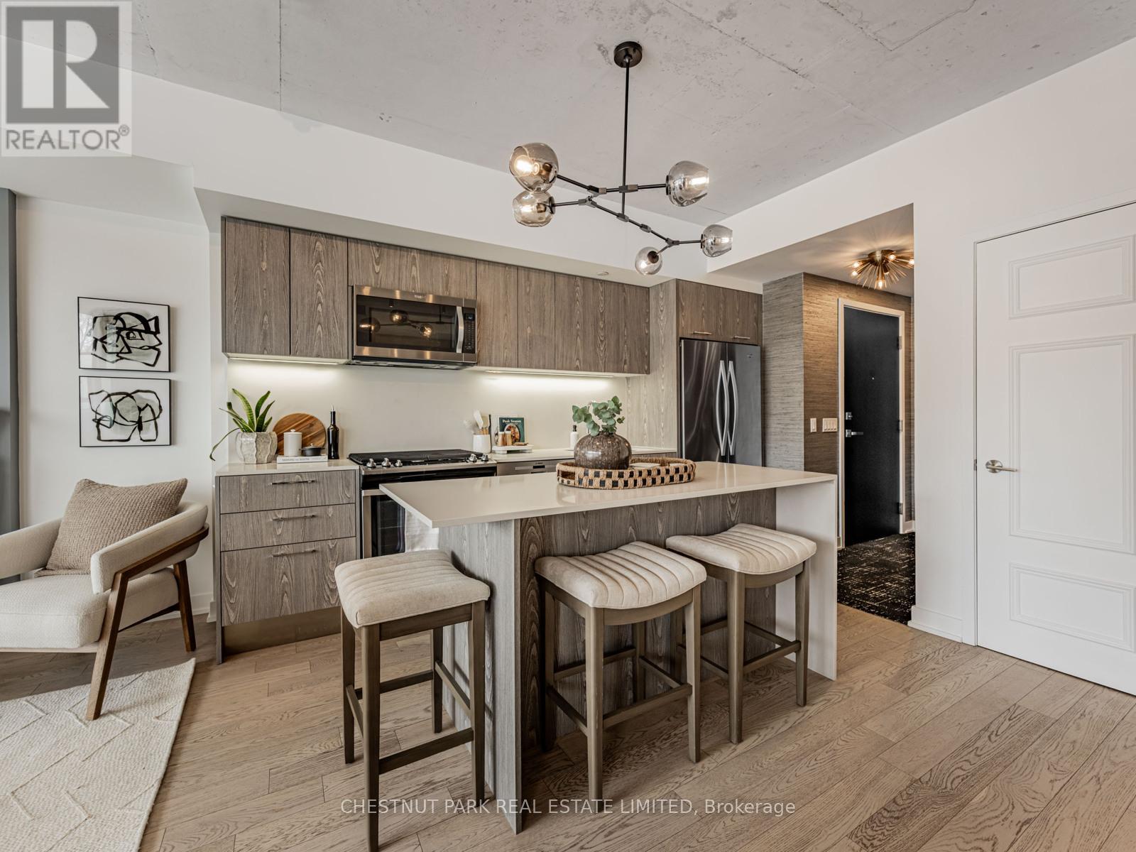 201 - 630 KINGSTON ROAD