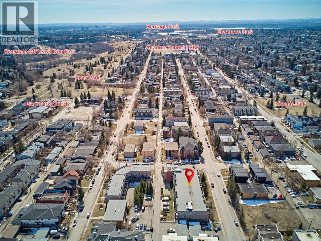 203, 3600 15A Street SW