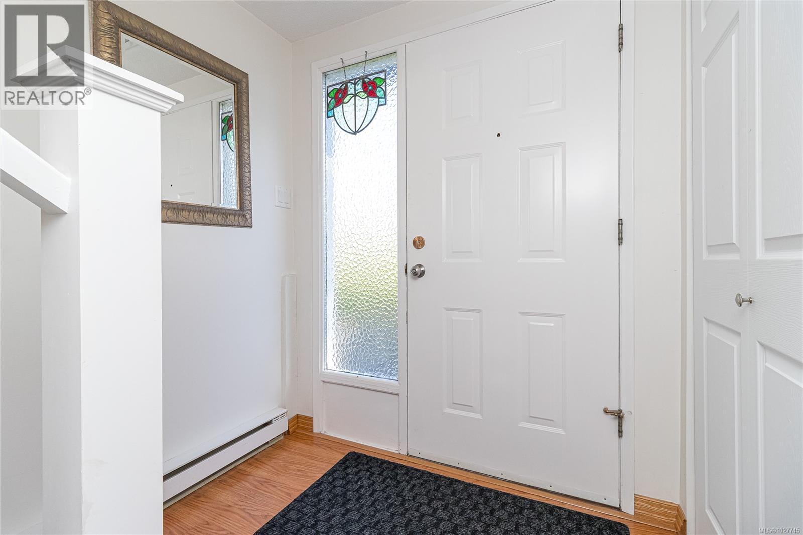 57 3987 Gordon Head Rd