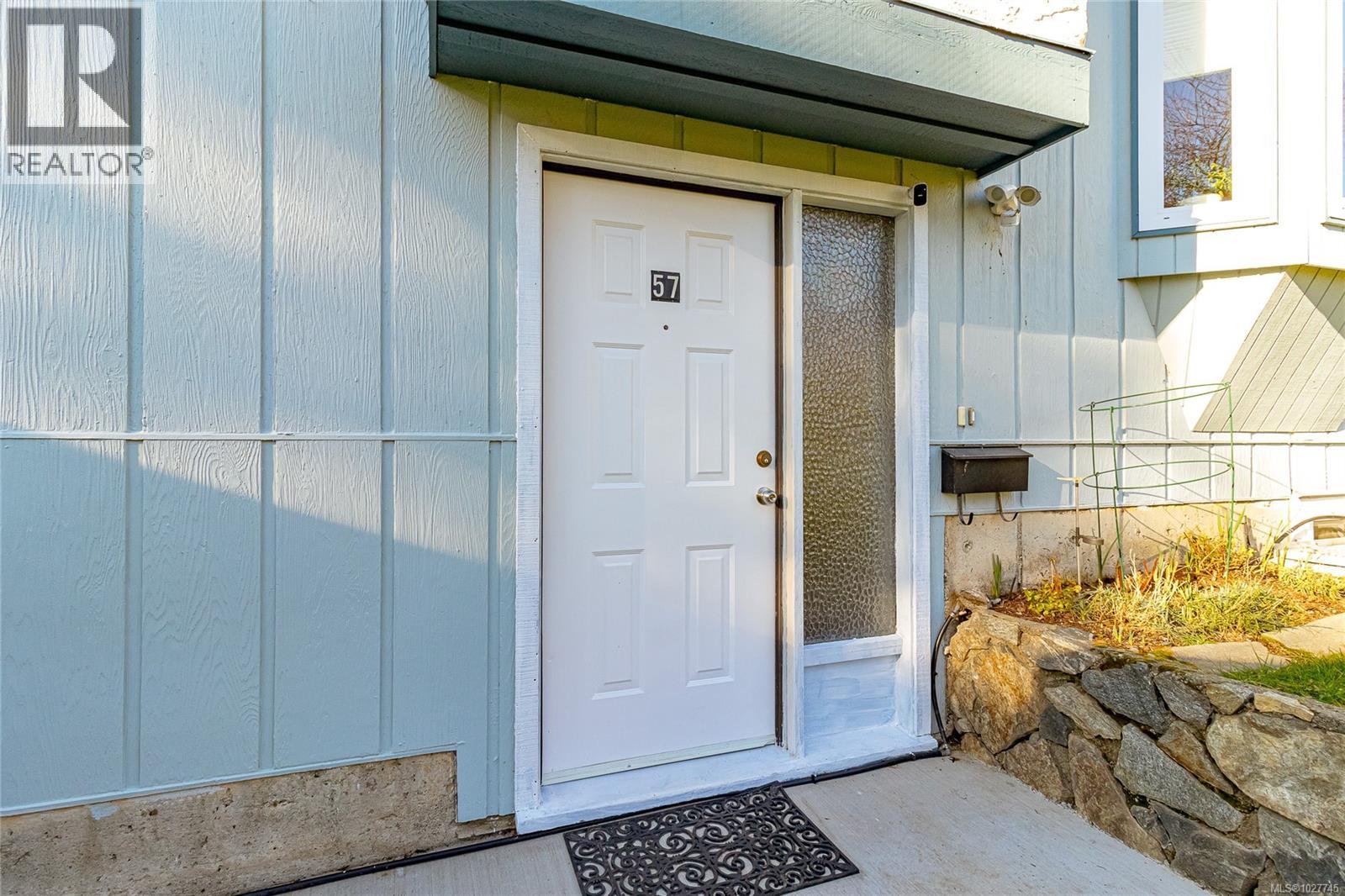 57 3987 Gordon Head Rd