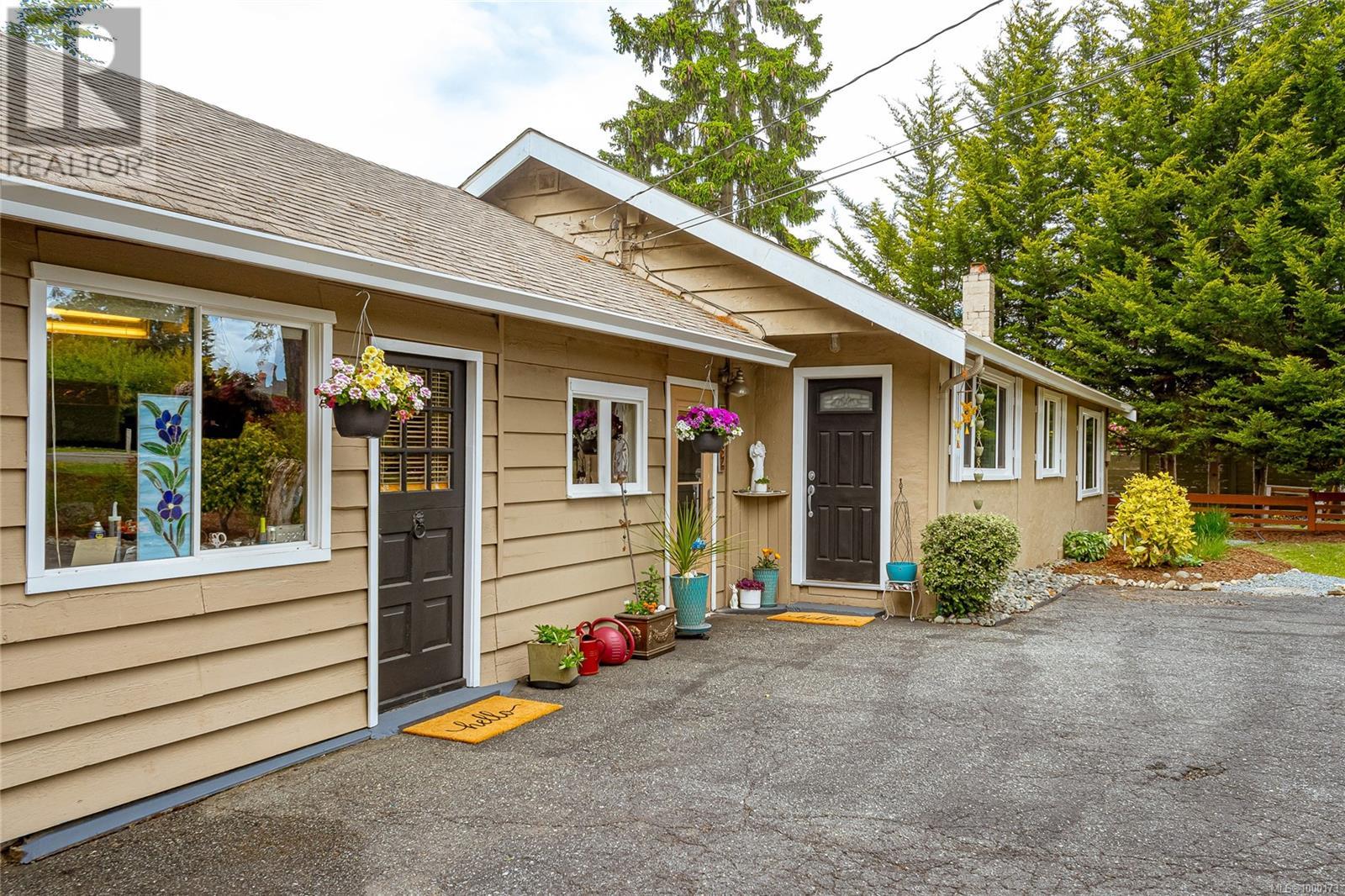 7032 West Saanich Rd