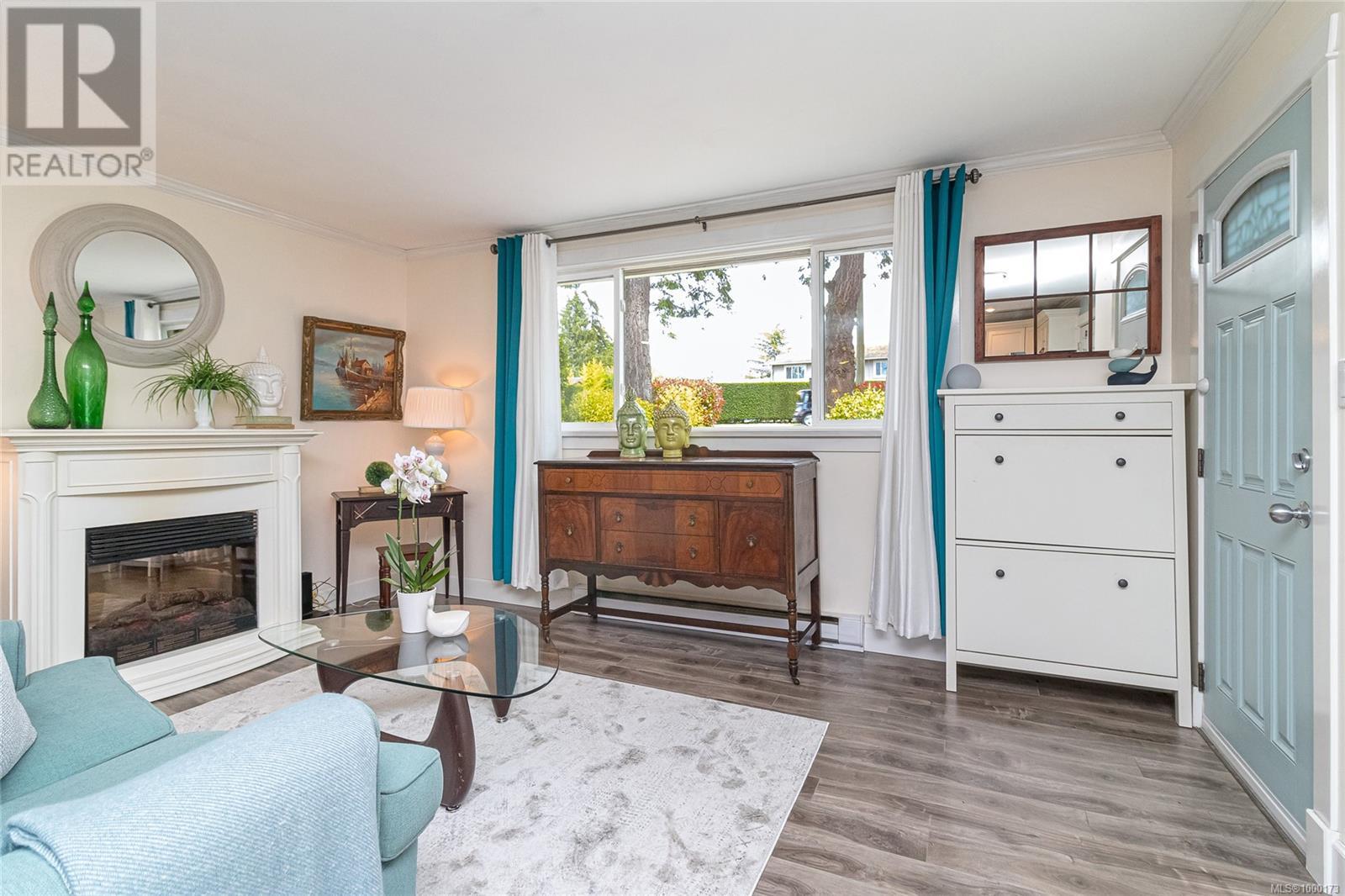 7032 West Saanich Rd