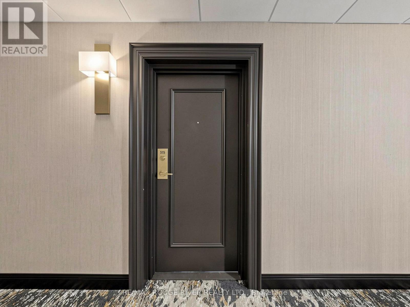 315 - 191 LAKE DRIVEWAY W