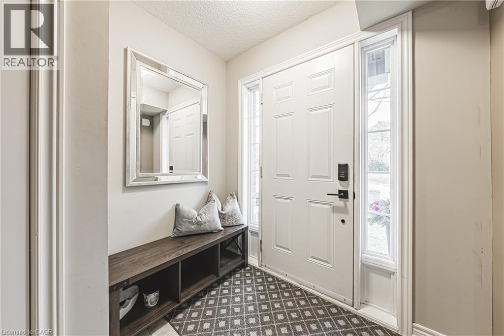 2220 QUEENSWAY Drive Unit# 4