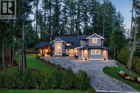 390 Wain Rd North Saanich BC V8L5P9