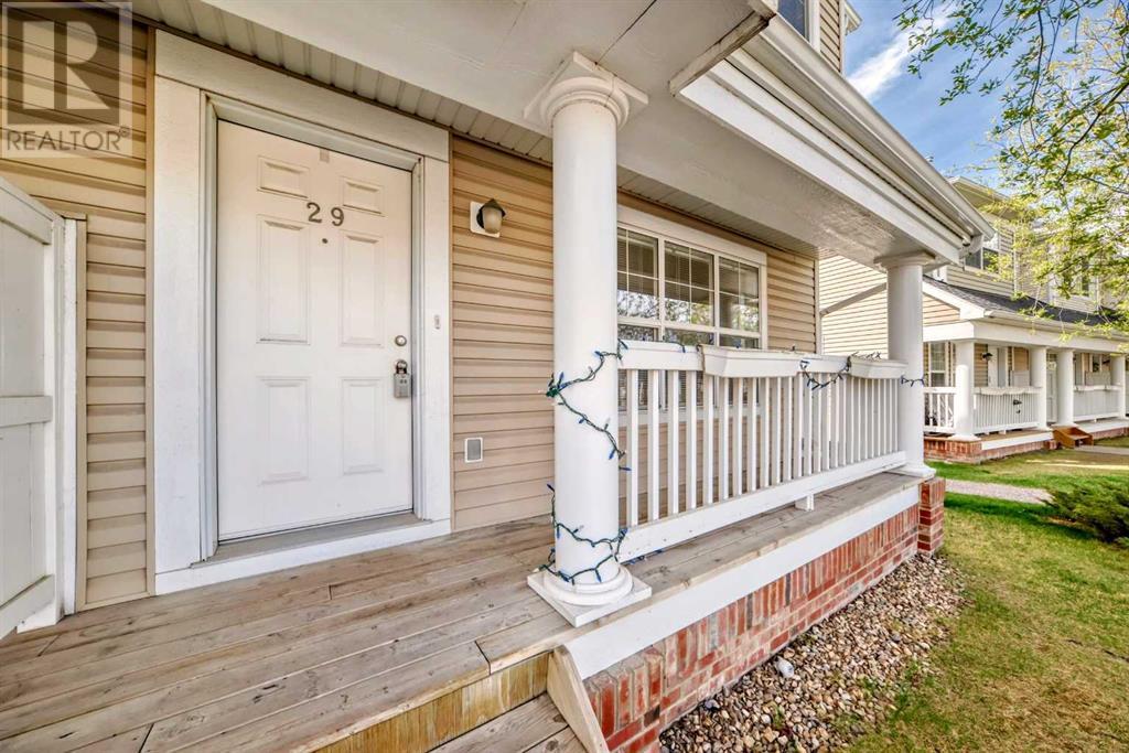 29 Country Village Gate NE