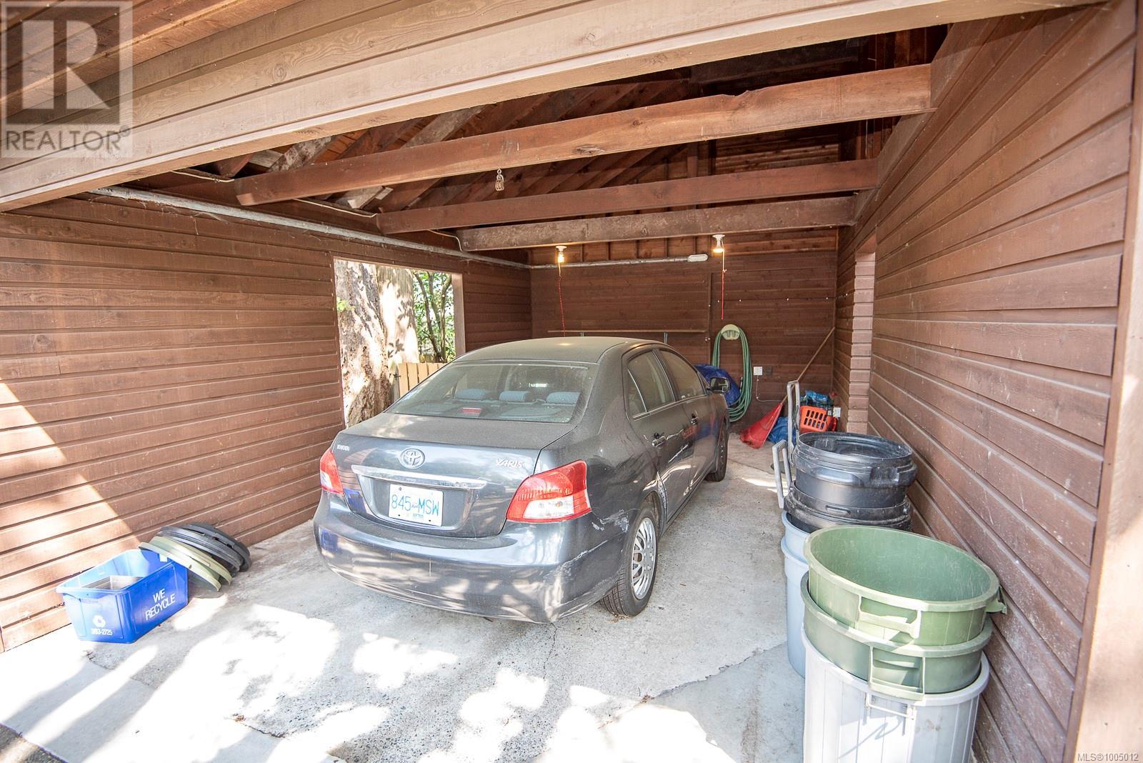 937 Pemberton Rd