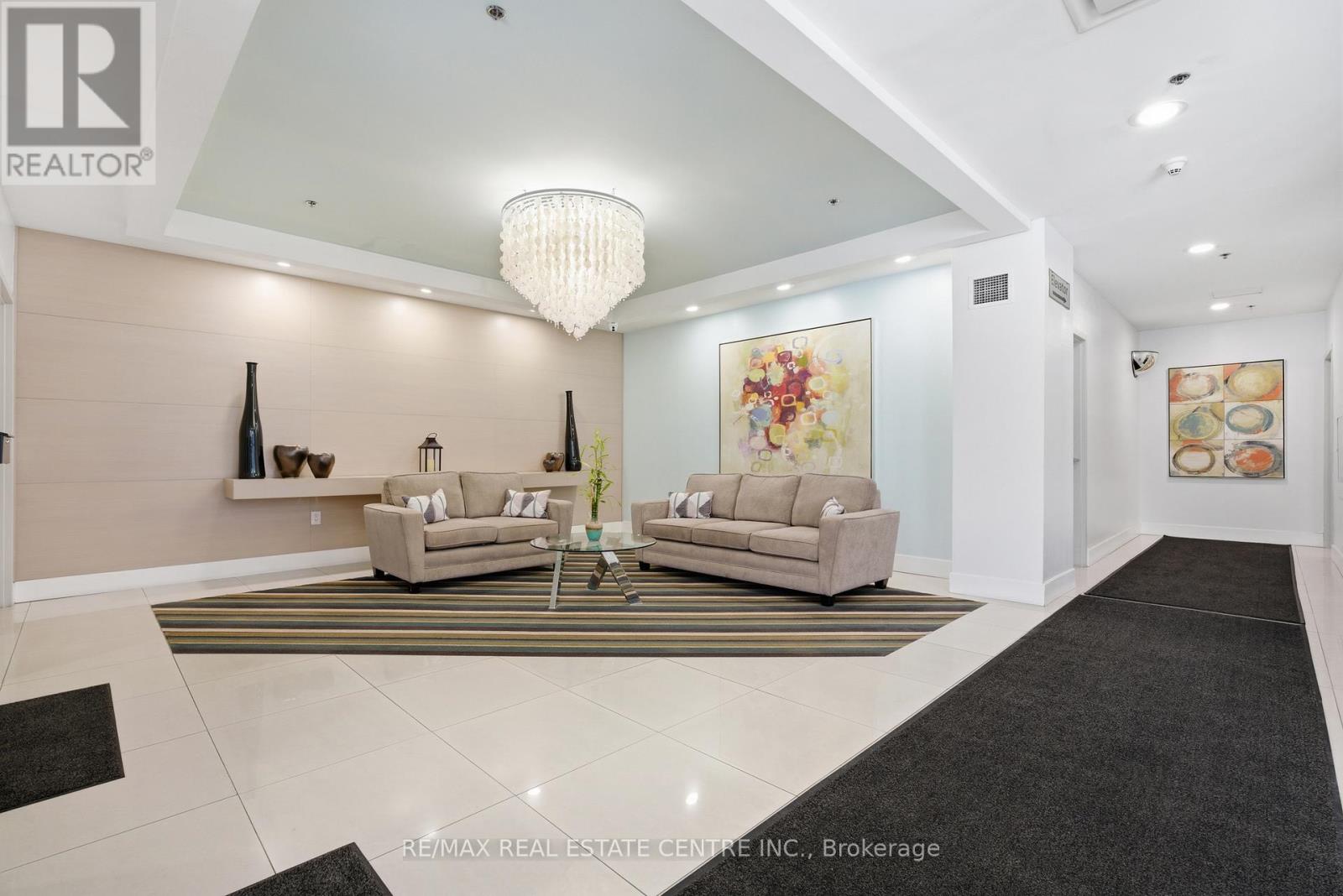 501 - 170 WATER STREET N