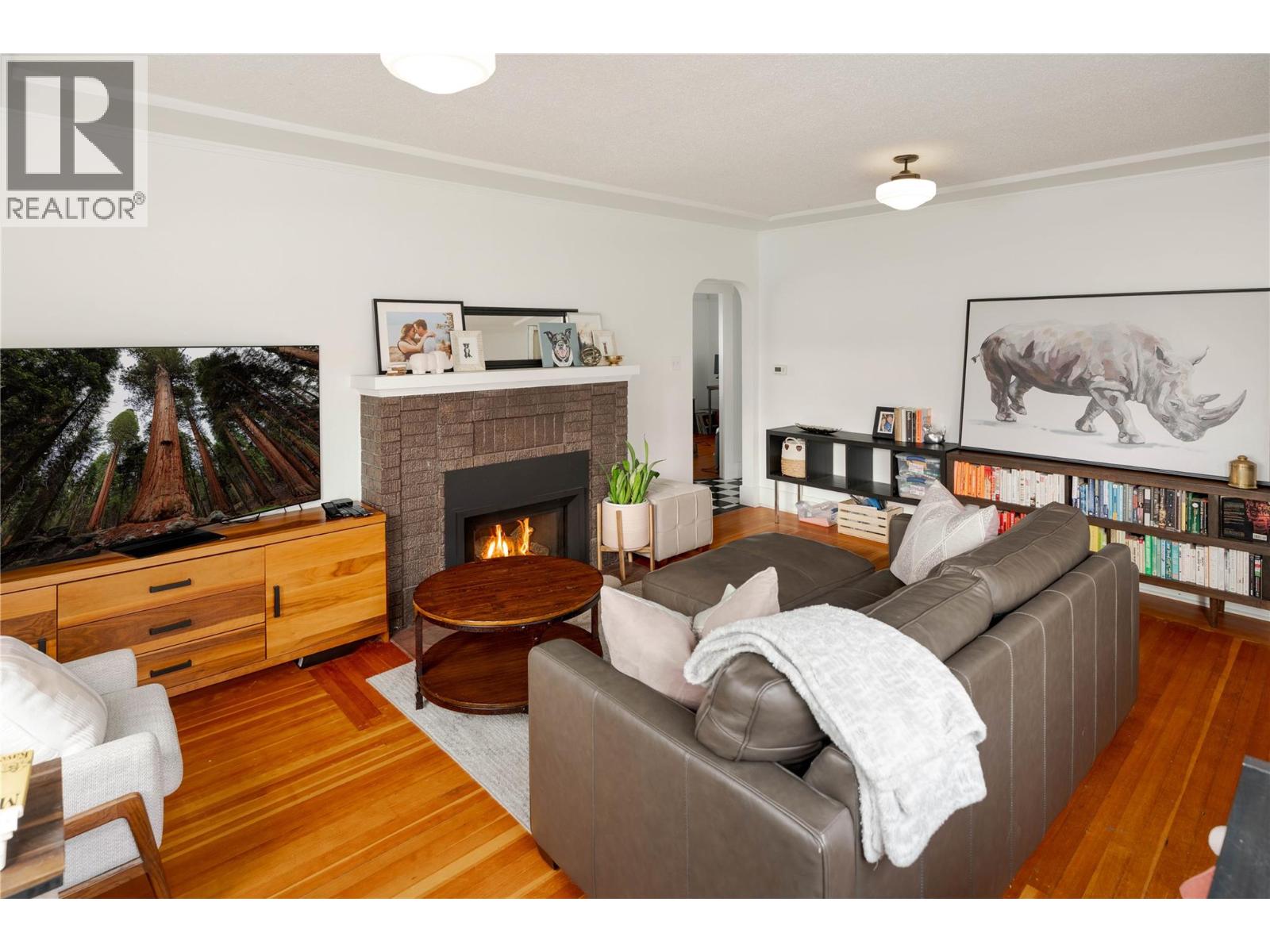 1852 Marshall Street