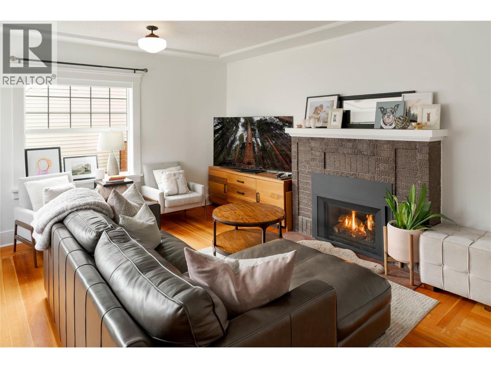 1852 Marshall Street