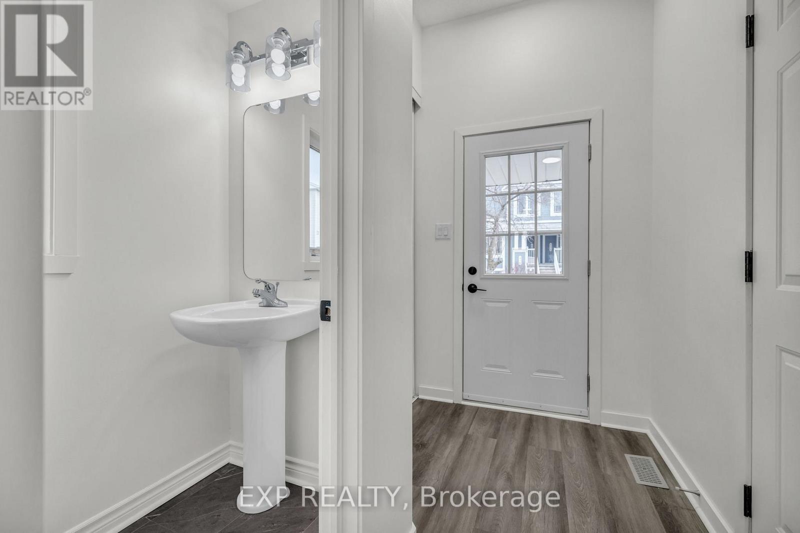 423 HILLSBORO PRIVATE