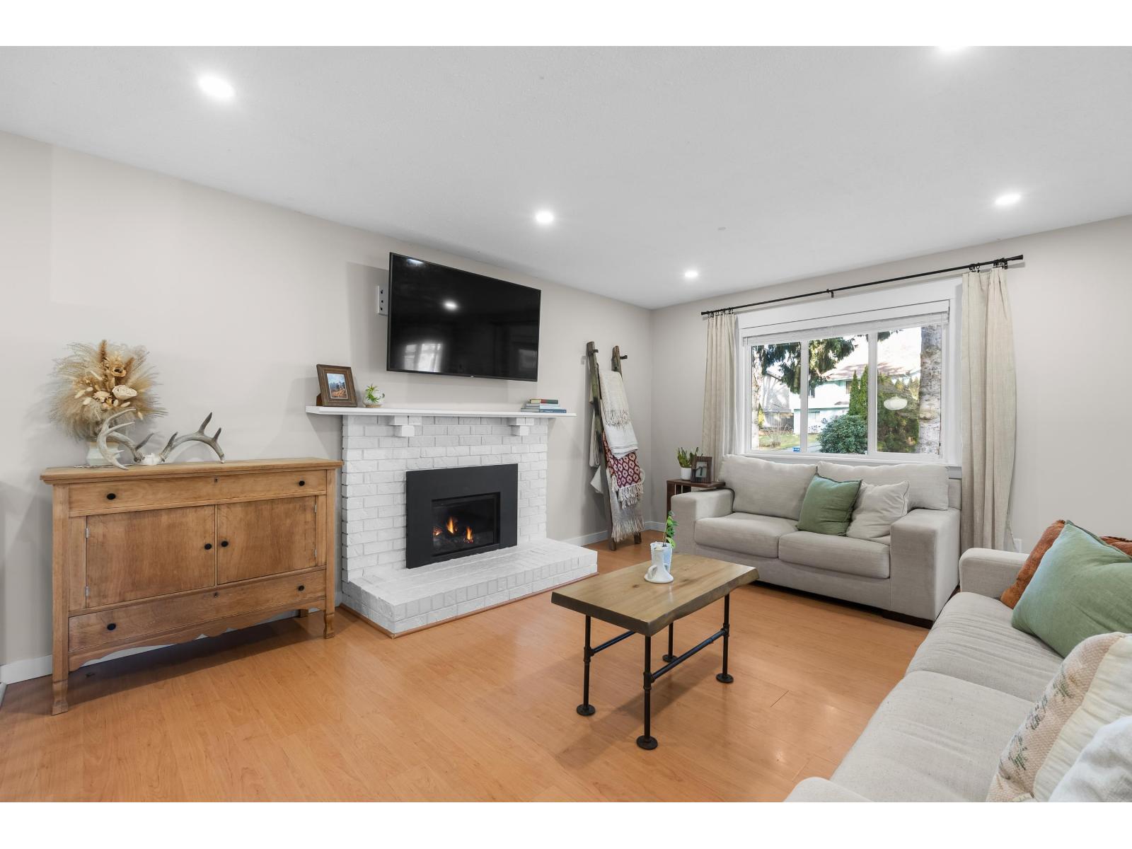 35286 SELKIRK AVENUE