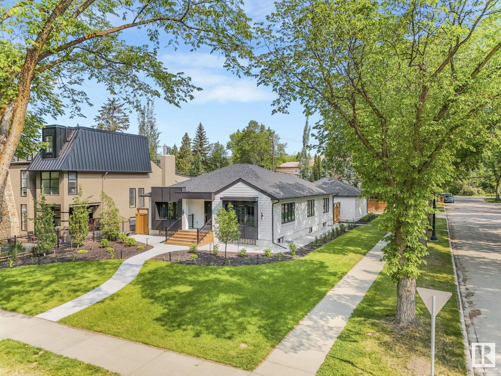 13002 GLENORA CR NW