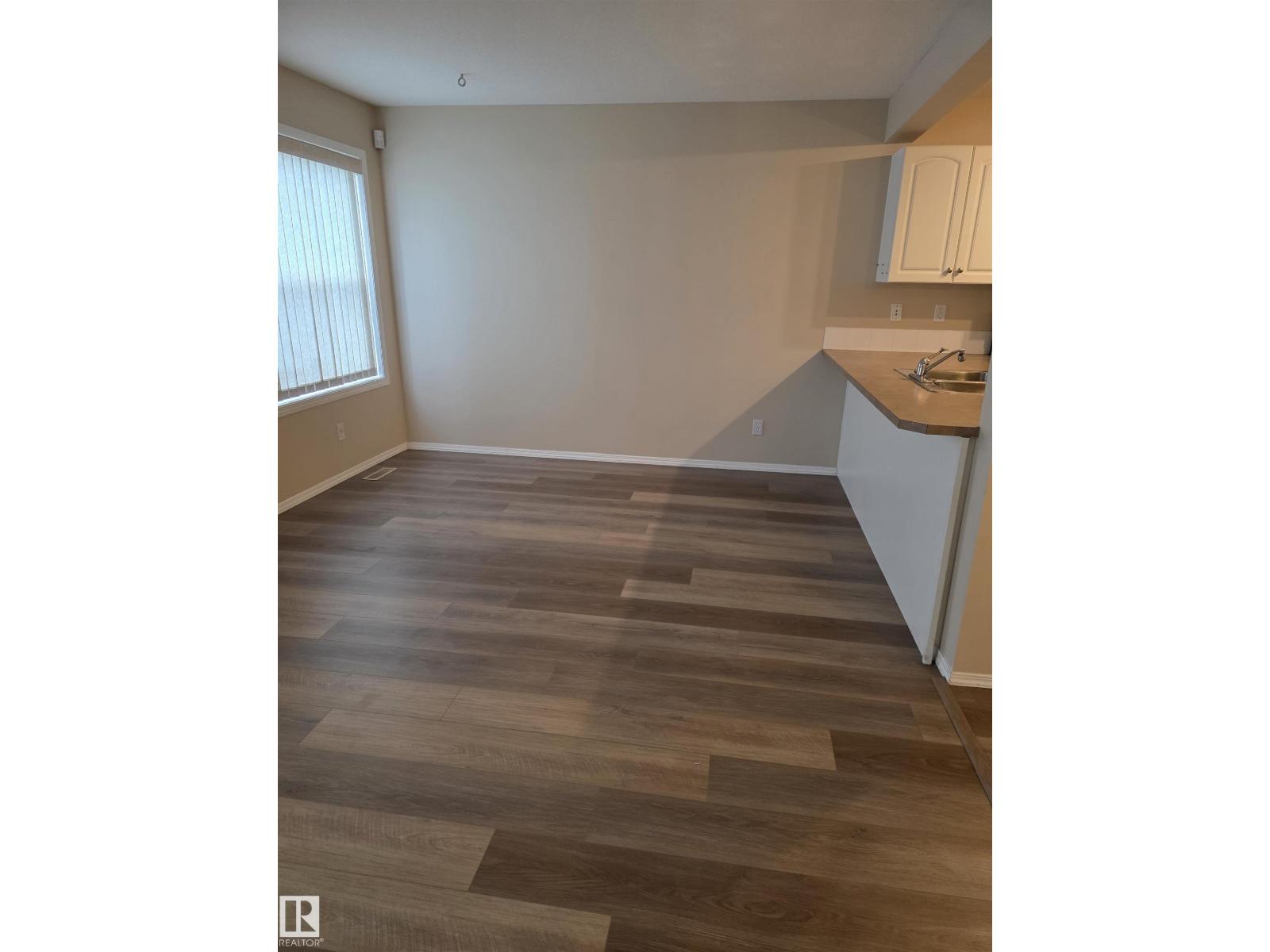 #196 230 Edwards DR SW