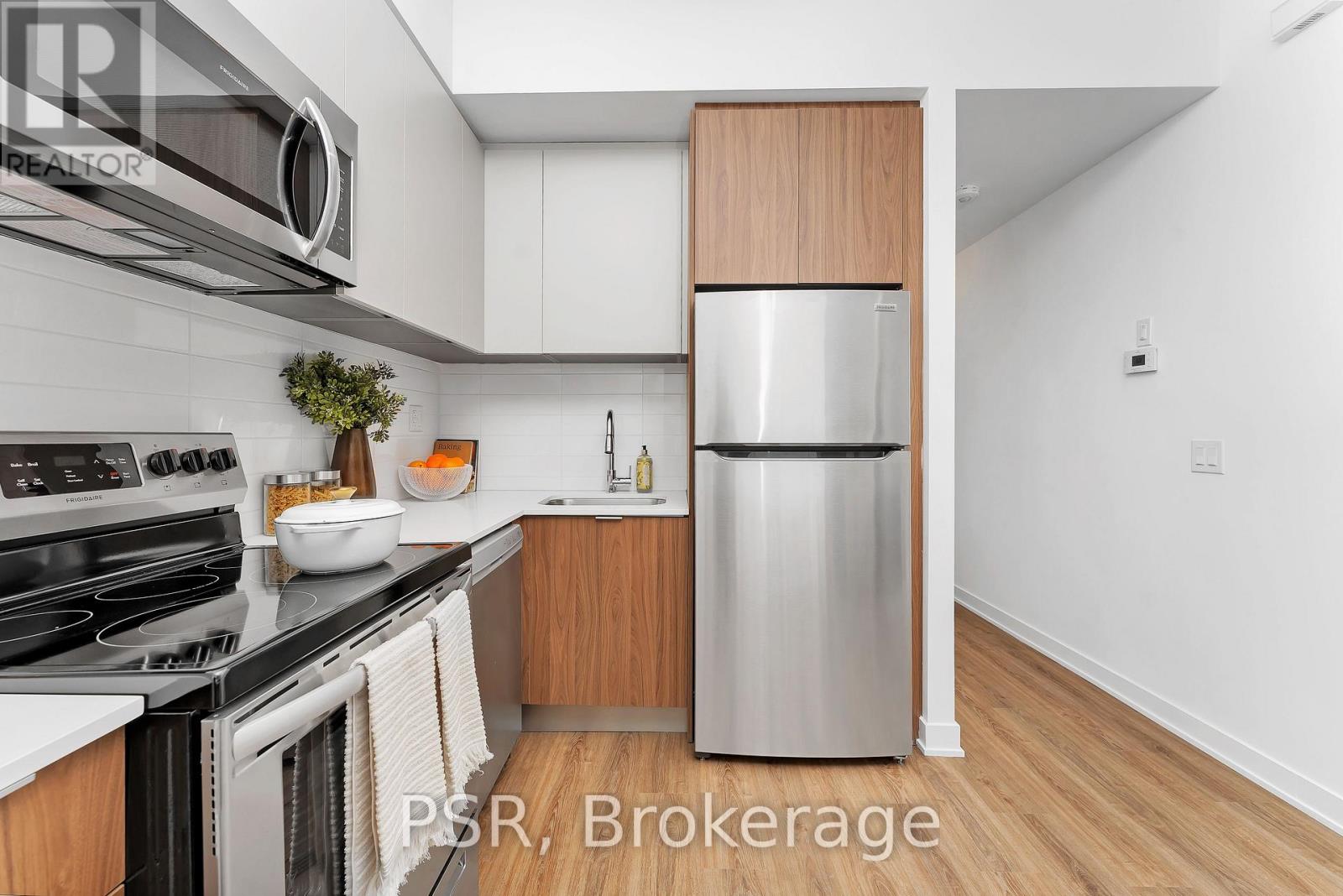 125 - 37 DANFORTH ROAD