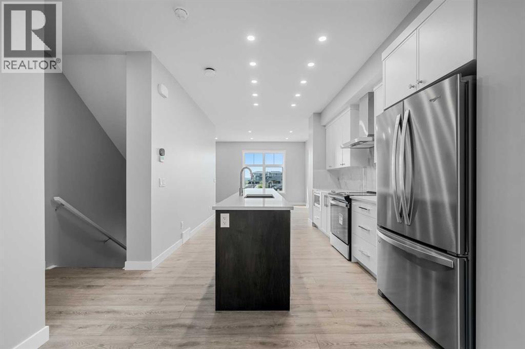 607 Mahogany Road SE