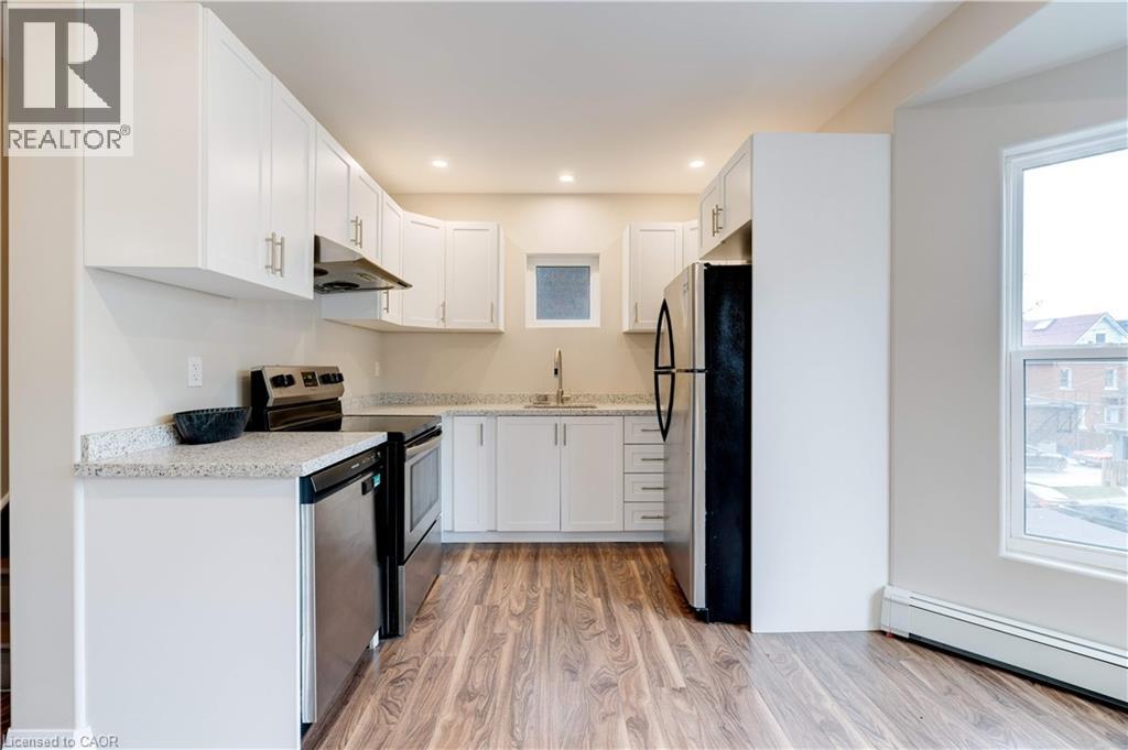 152 SANFORD Avenue S