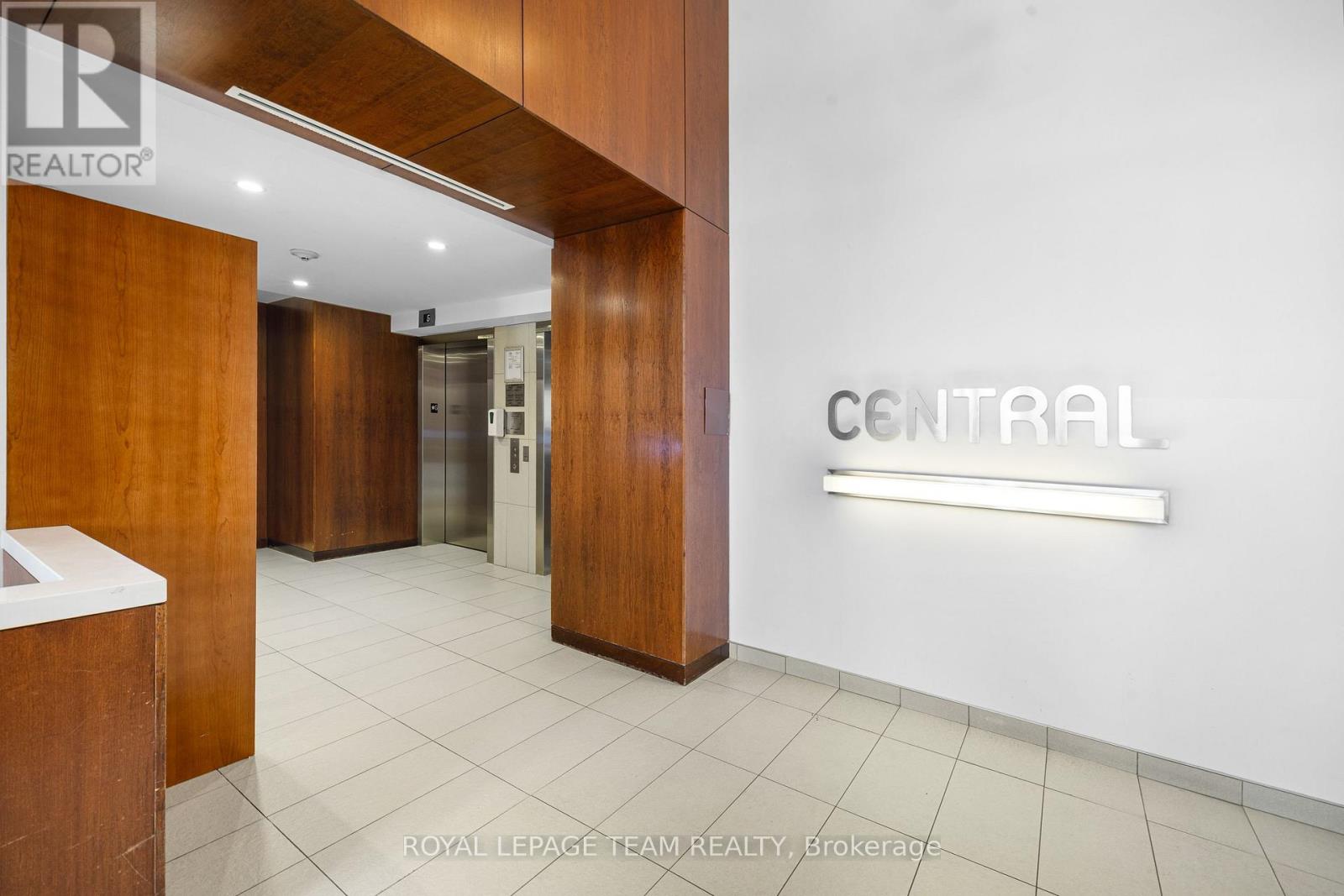 608 - 354 GLADSTONE AVENUE