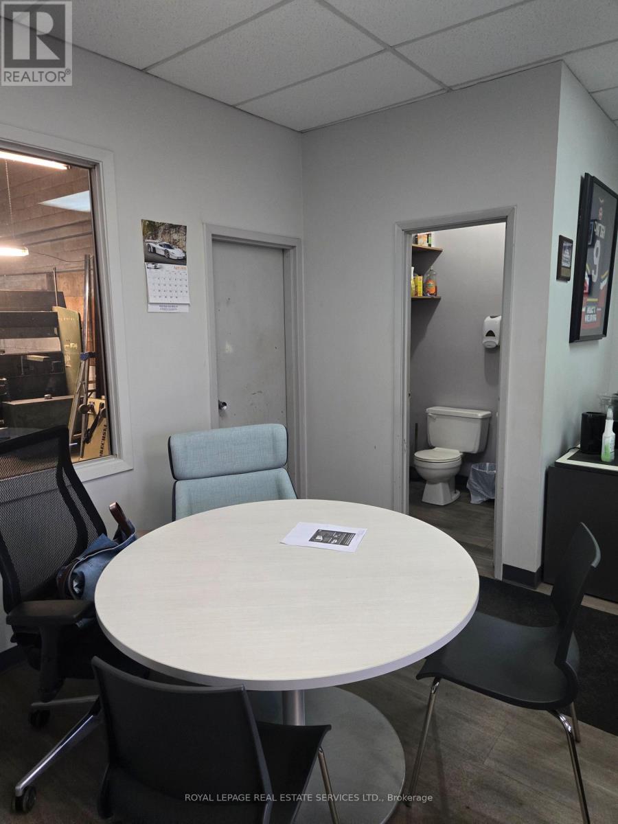 10 - 176 RIVERMEDE ROAD