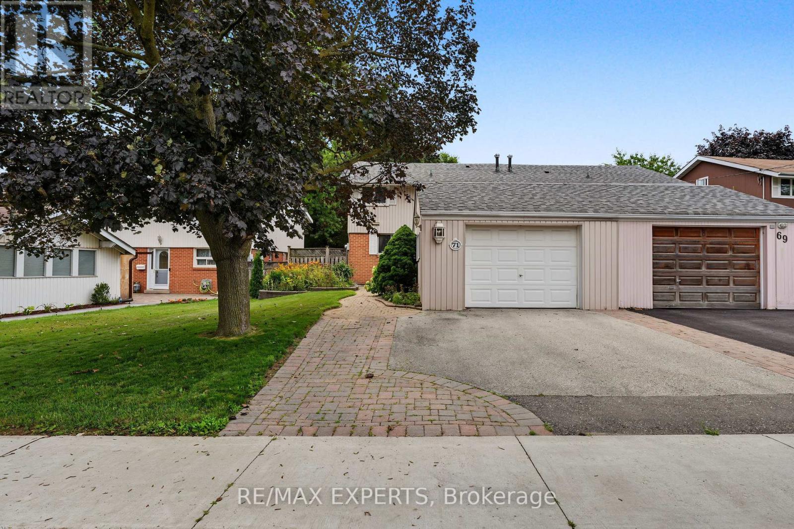 71 DOGWOOD CRESCENT