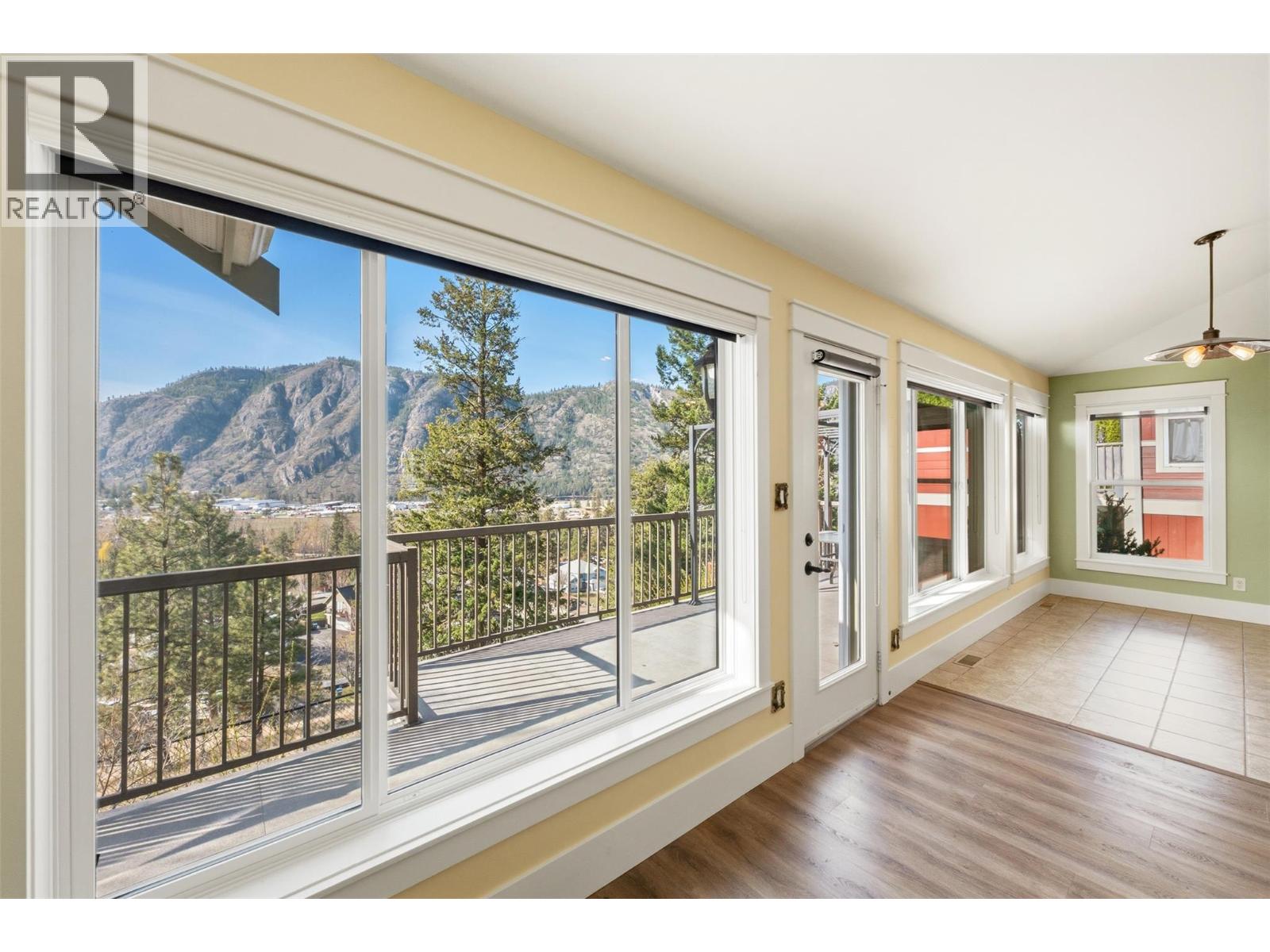 4400 McLean Creek Road Unit# 109