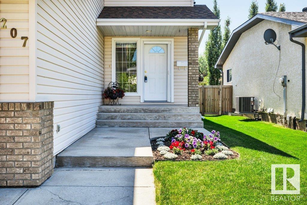207 BANCROFT CL NW