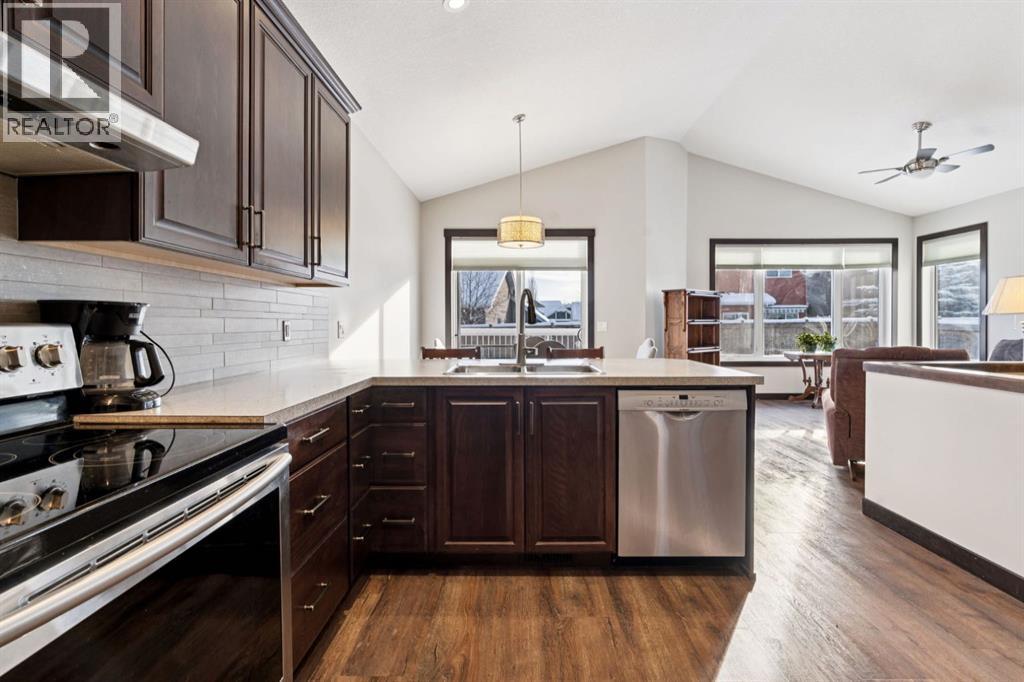 104 Riverwood Way SW