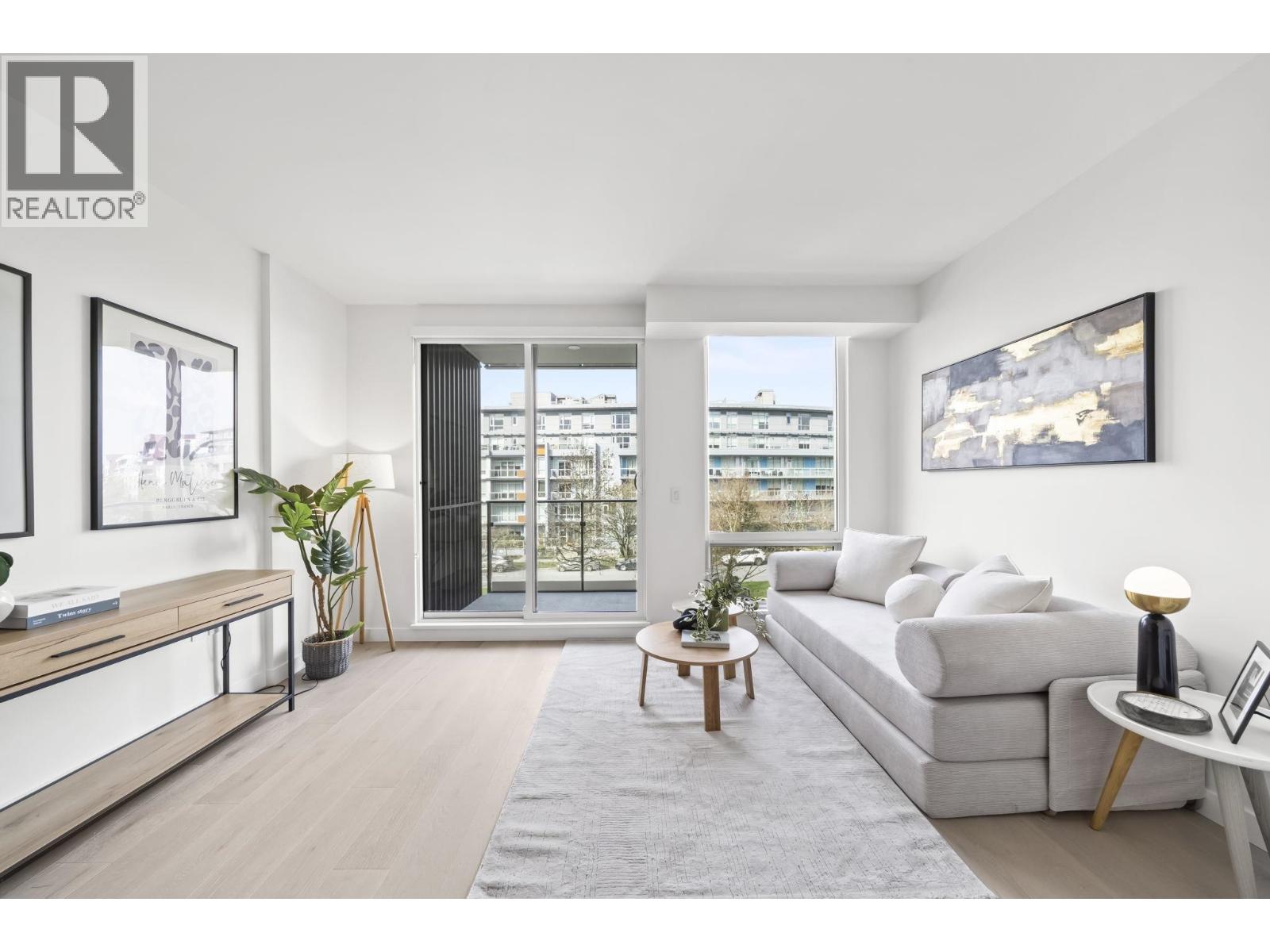 307 5212 CAMBIE STREET