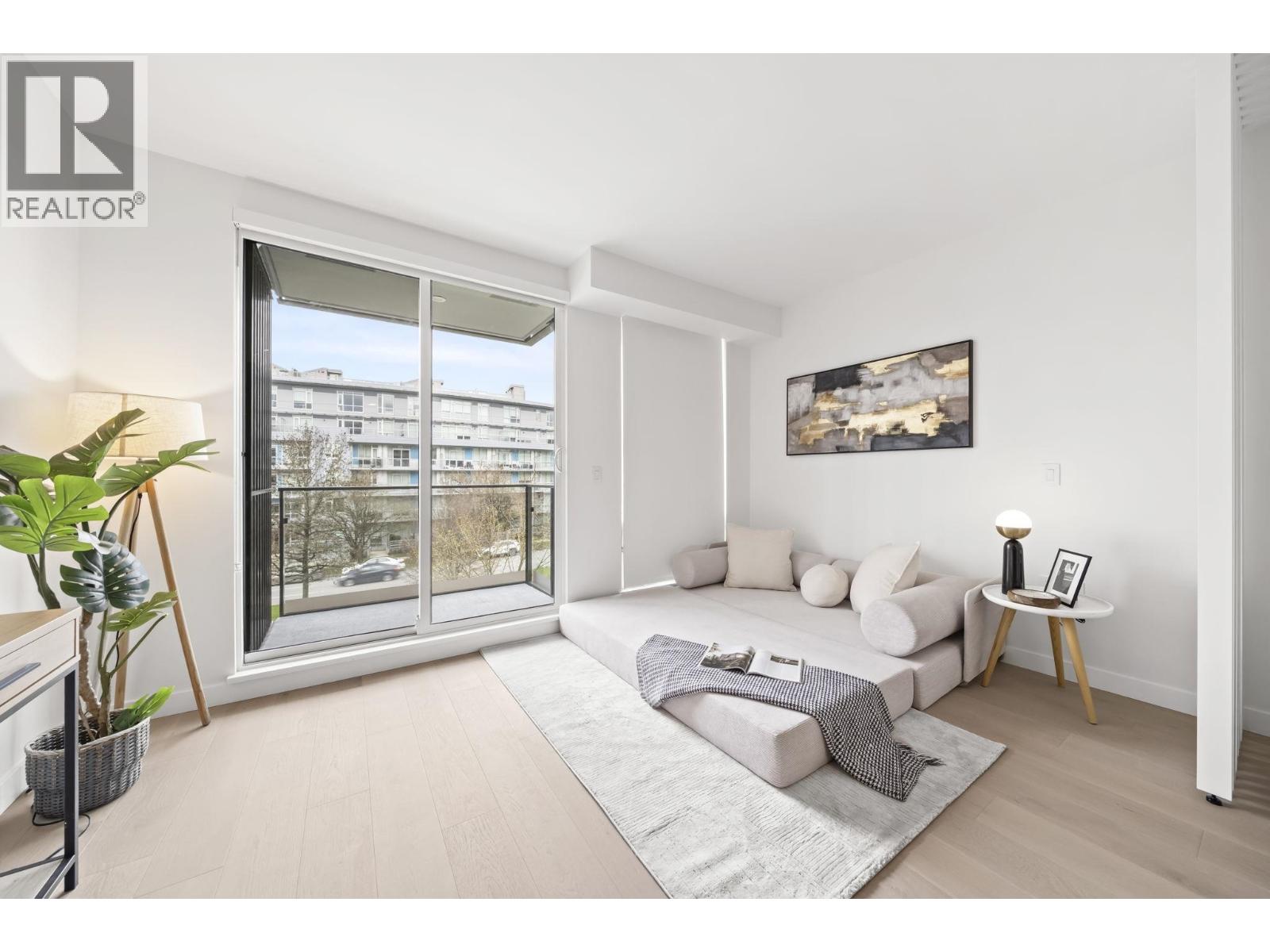 307 5212 CAMBIE STREET