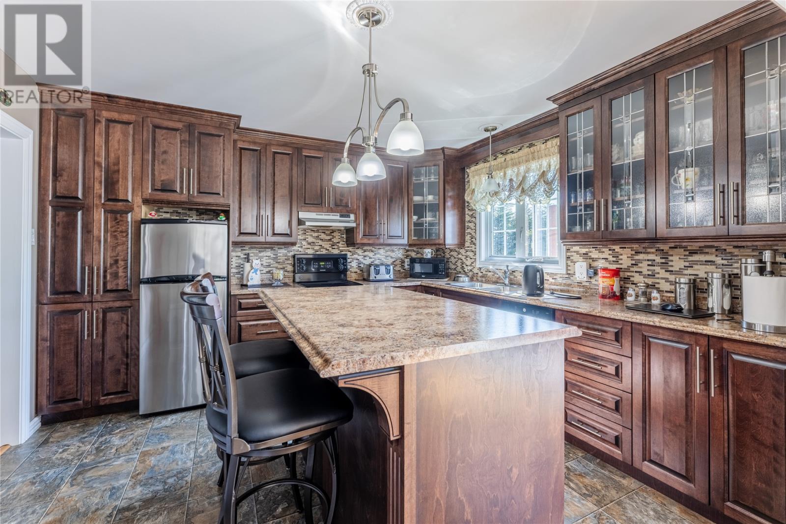 6 Venton Place