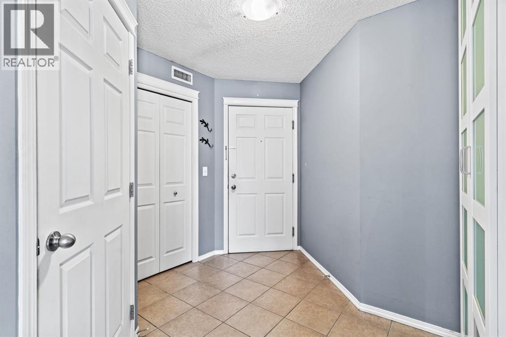 5214, 69 Country Village Manor NE