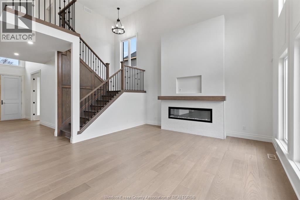1212 CAMPANA CRESCENT