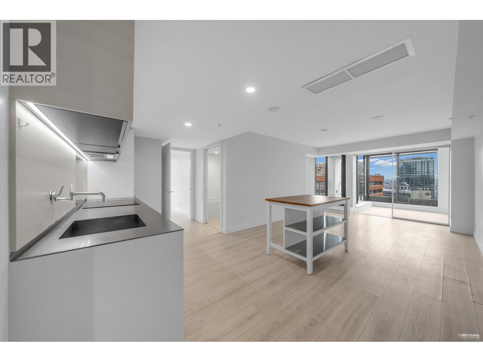 1902 1133 HORNBY STREET