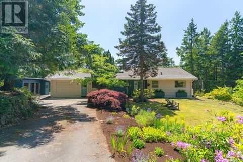 2850 Spruce Lane Nanoose Bay BC V9P9G1