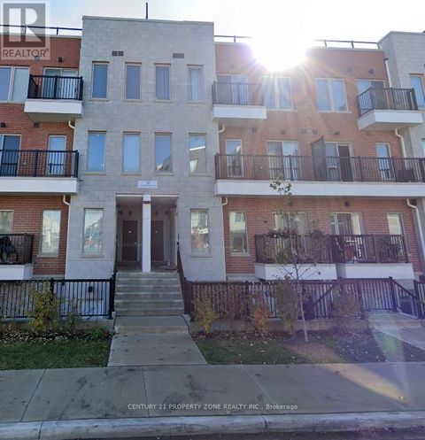 9 - 39 JOHN PERKINS BULL DRIVE Toronto (Downsview-Roding-CFB) ON M3K0C3