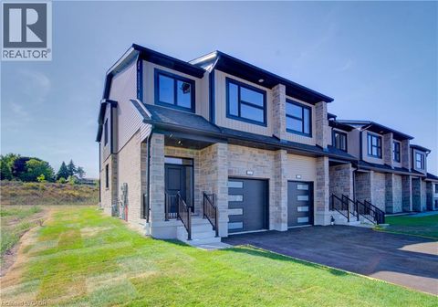 Property photo of 161 dunnigan drive, kitchener, ON n2b0b1