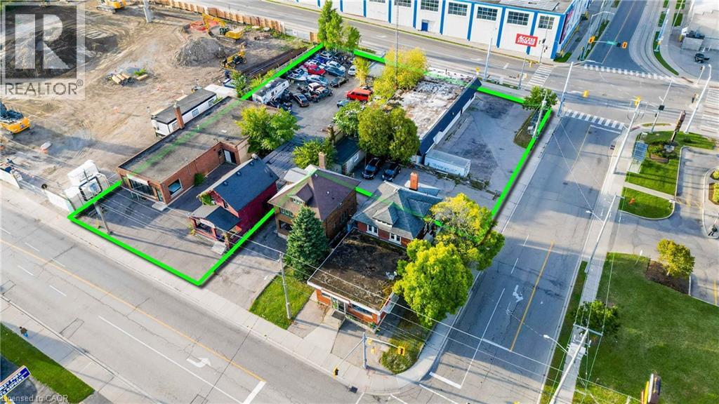 983 & 991-995 KING ST. E. & 512-516, 520 CHARLES ST. E. Street