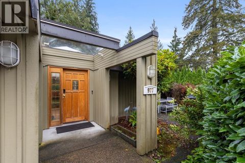 977 BELVEDERE DRIVE North Vancouver BC V7R2C2