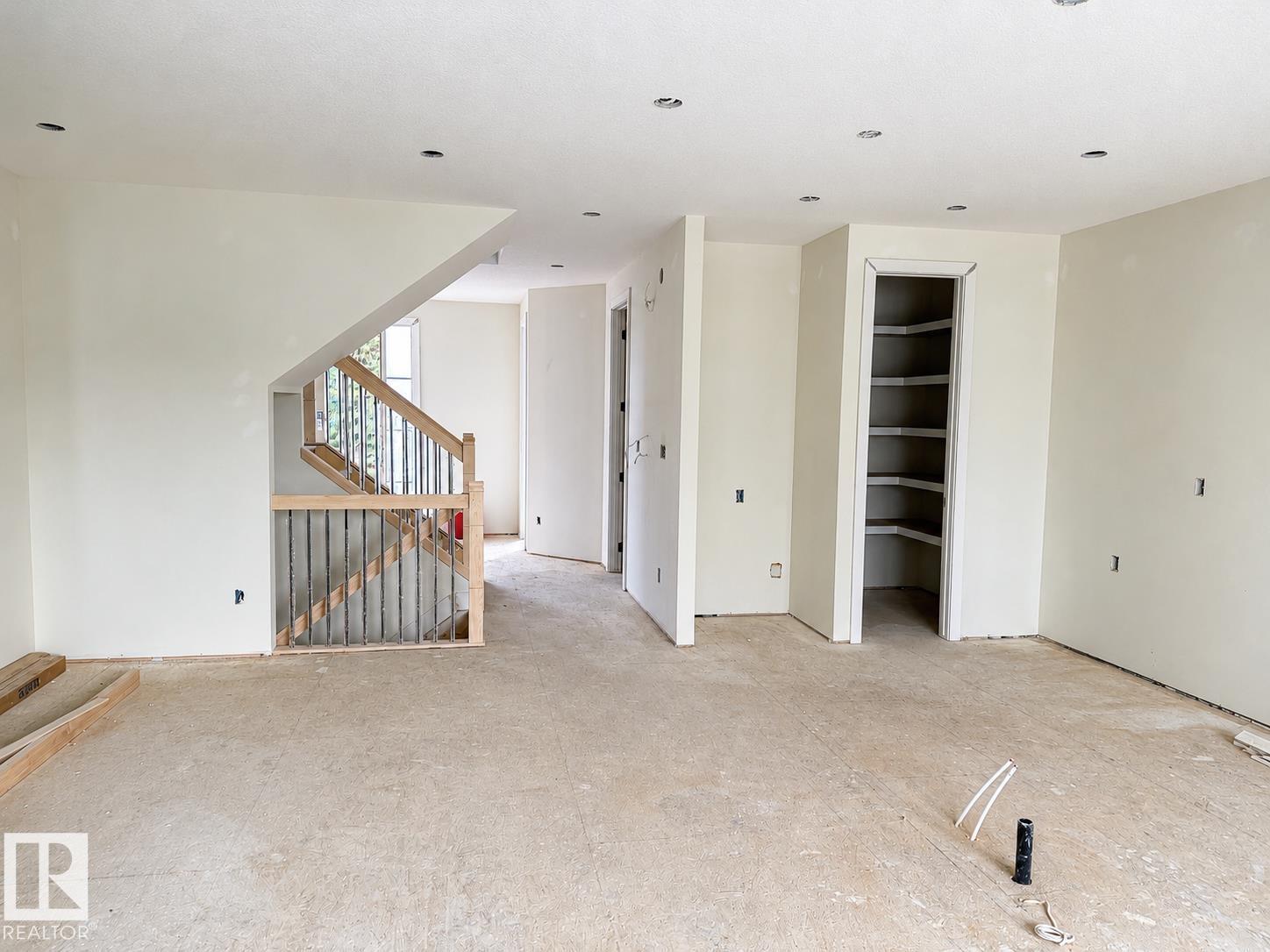 14512 86 AV NW
