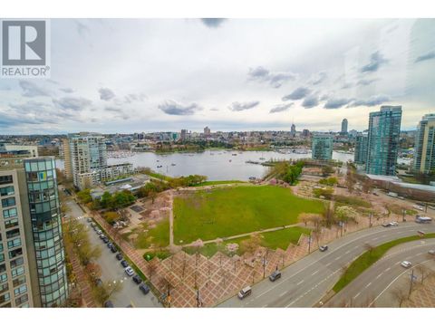 2202 289 DRAKE STREET Vancouver BC V6B5Z5