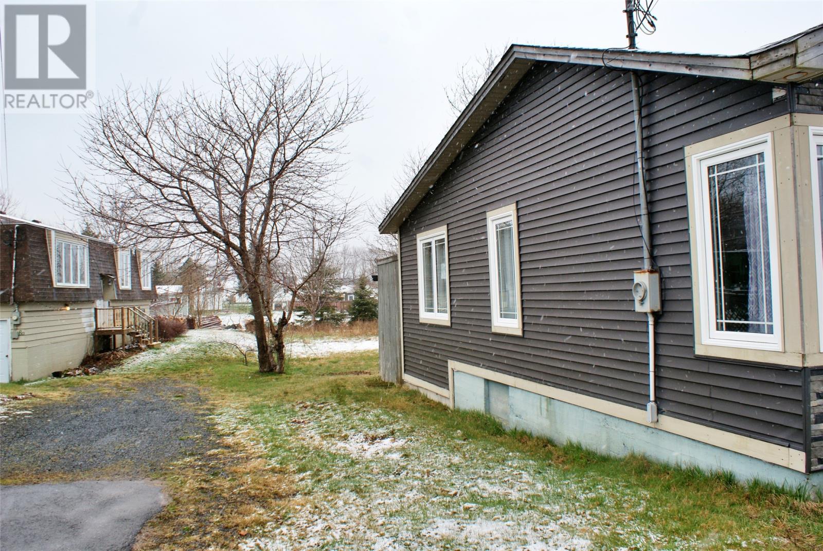 4 Fraizes Avenue