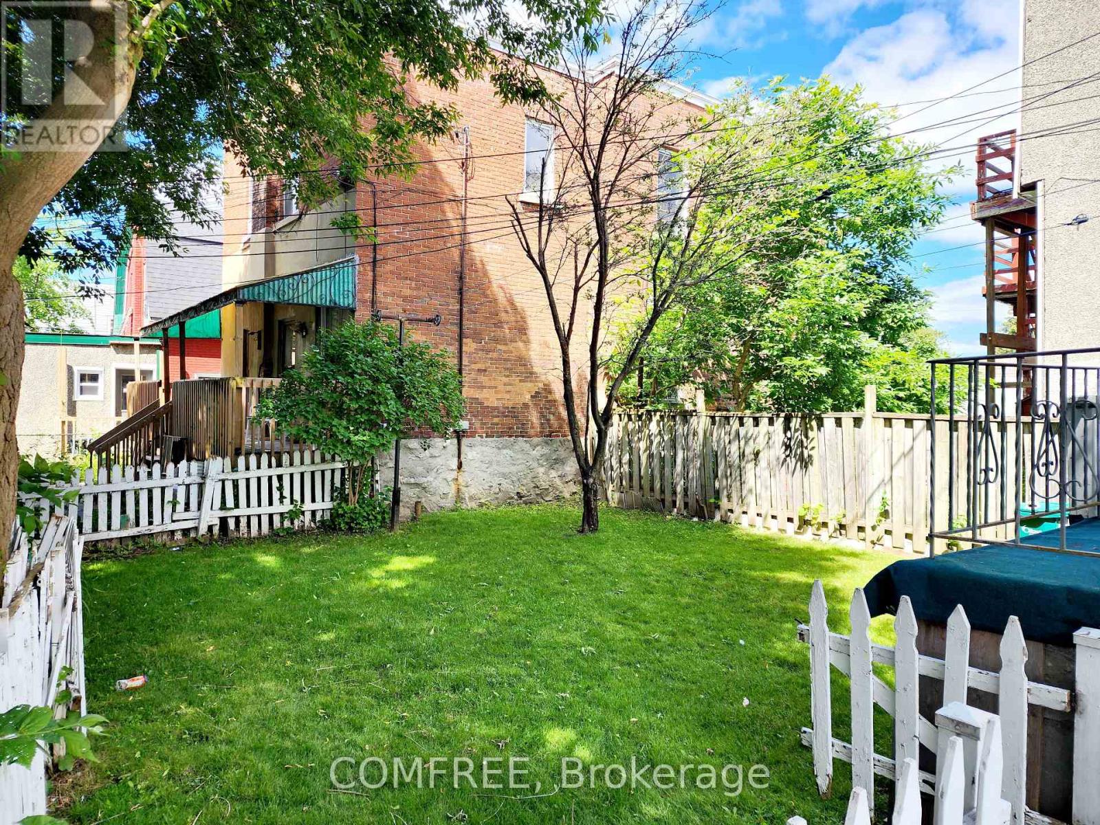 274 BELL STREET S