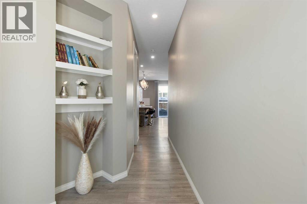 17 Carrington Manor NW