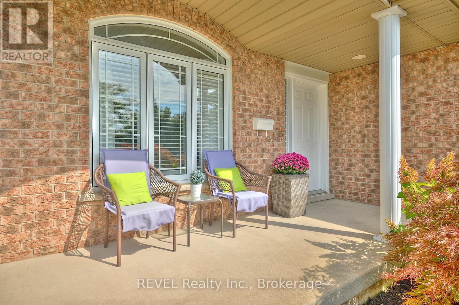 8159 BARRETT CRESCENT