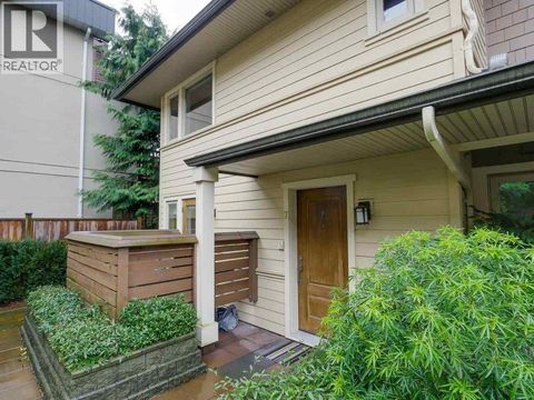 7 215 E 4TH STREET North Vancouver BC V7L1J1