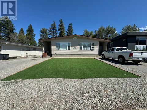 170 MCPHERSON Crescent Penticton BC V2A2N8