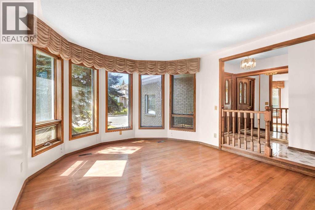 125 Edgebrook Road NW