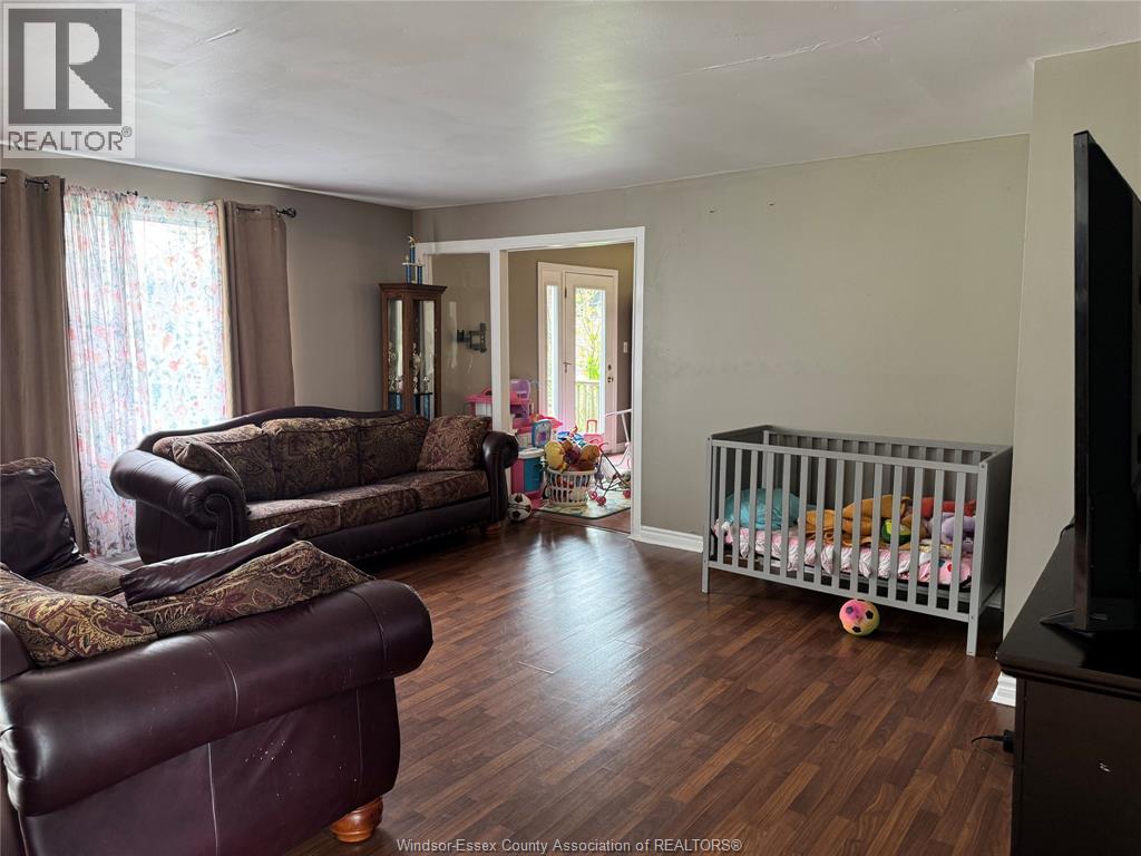618 MERSEA RD 8