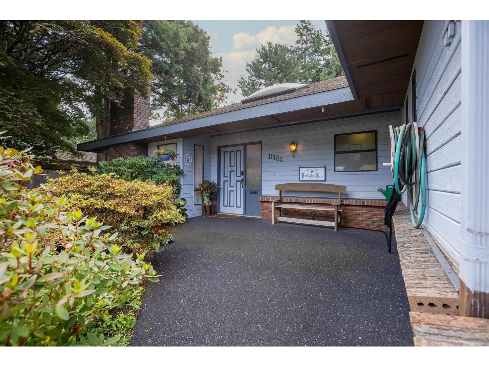 11104 BRIDLINGTON DRIVE