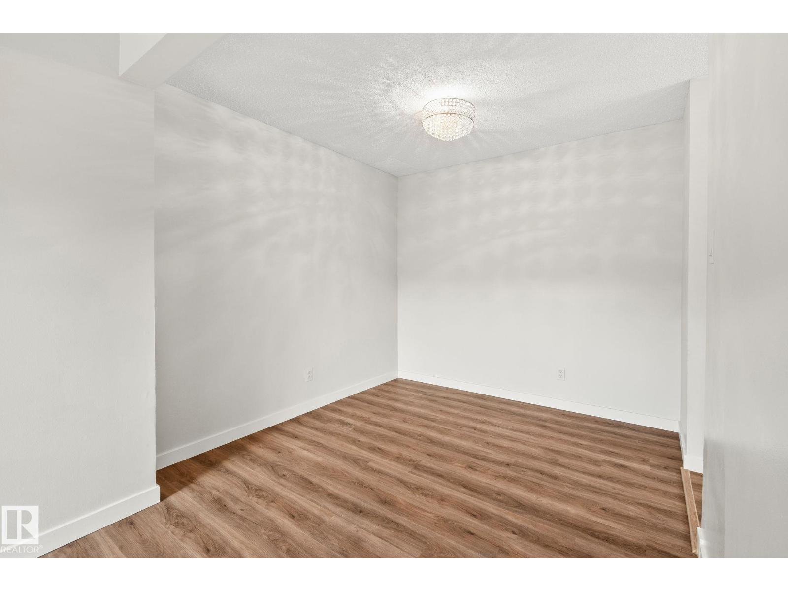 94 BELMEAD GARDENS GD NW